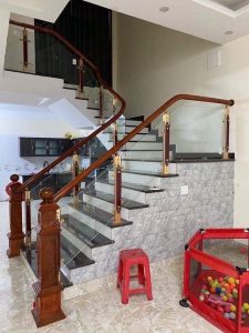 Cầu thang kính MS64