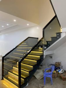 Cầu thang kính MS60